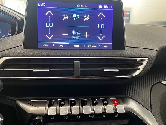 Peugeot 5008 17 of 18