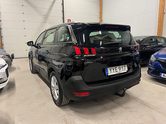 Peugeot 5008 7 of 18