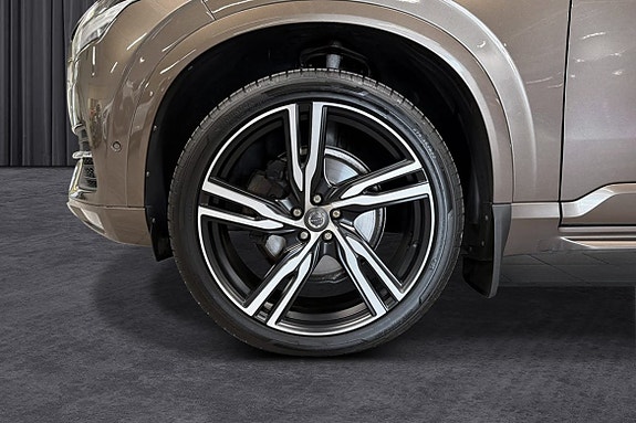 Volvo XC90 6 of 18
