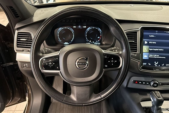 Volvo XC90 9 of 18
