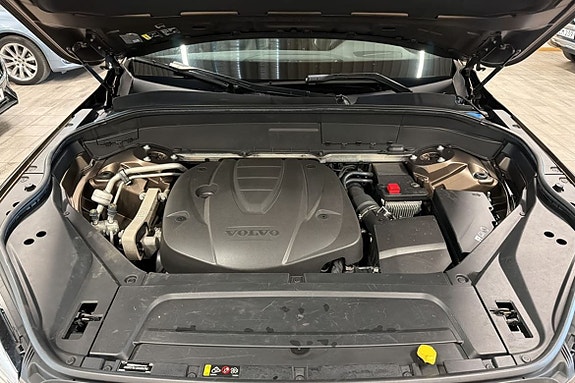 Volvo XC90 18 of 18