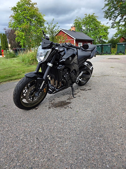 Yamaha FZ1-N Fazer 3 of 3