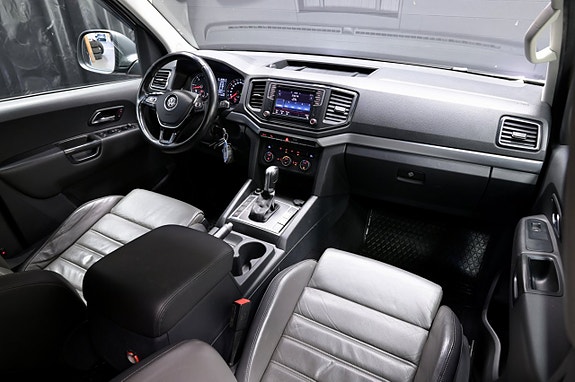 Volkswagen Amarok 12 of 23
