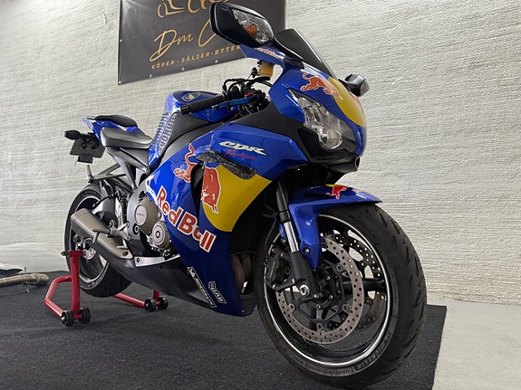 Honda Powersports CBR1000RR 1300mil/1 ägare/ #RESERVERAD# 8 of 16