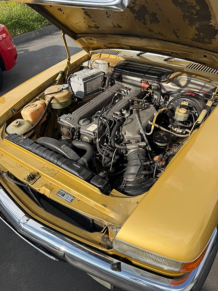 Mercedes-Benz 280 SLC 11 of 12