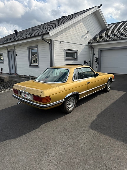 Mercedes-Benz 280 SLC 4 of 12