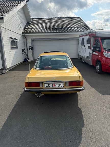 Mercedes-Benz 280 SLC 5 of 12