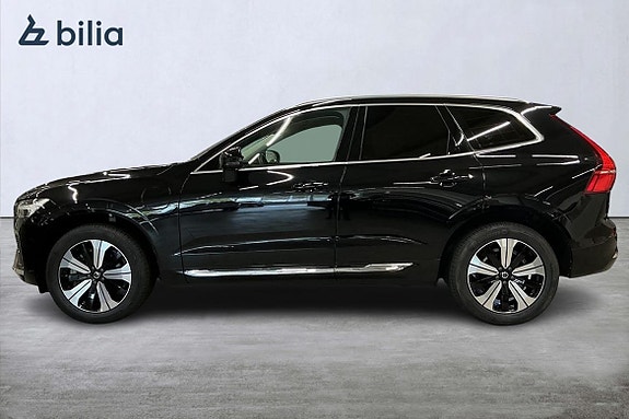 Volvo XC60 2 of 26