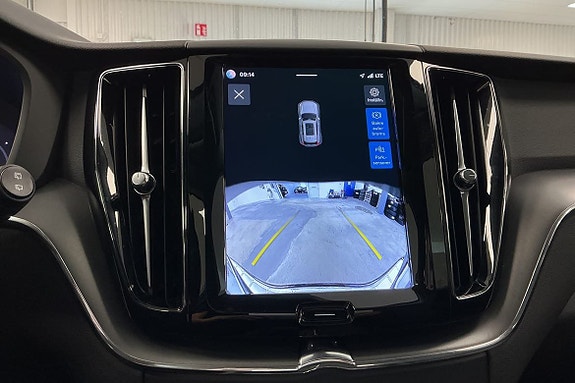 Volvo XC60 24 of 27