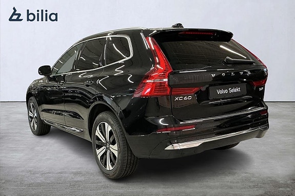 Volvo XC60 3 of 26