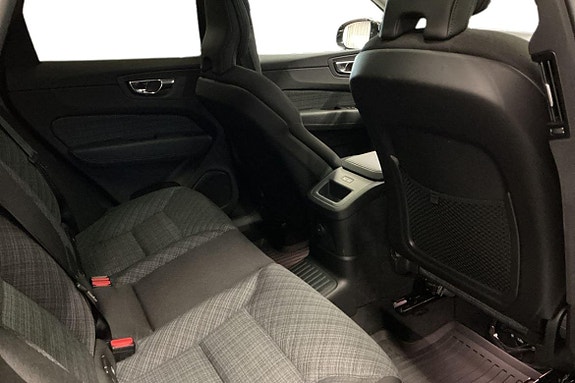 Volvo XC60 15 of 26