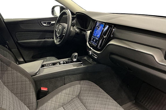 Volvo XC60 14 of 26
