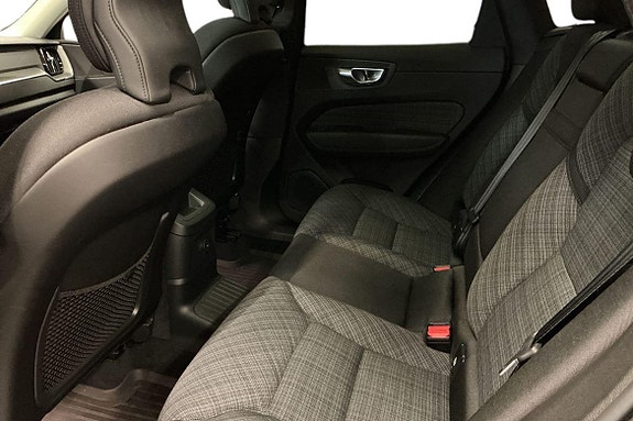 Volvo XC60 16 of 26