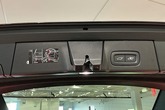 Volvo V90 21 of 30