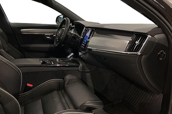 Volvo V90 16 of 30
