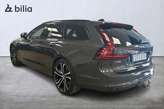 Volvo V90 2 of 27