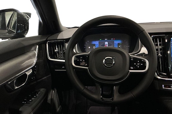 Volvo V90 14 of 30