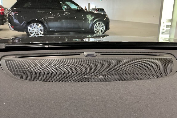 Volvo V90 26 of 30