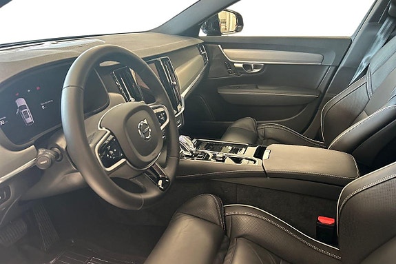 Volvo V90 17 of 27