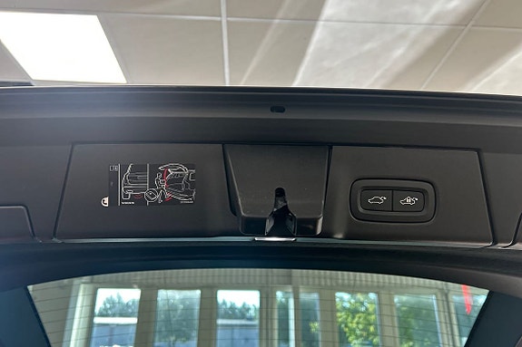 Volvo V90 21 of 27