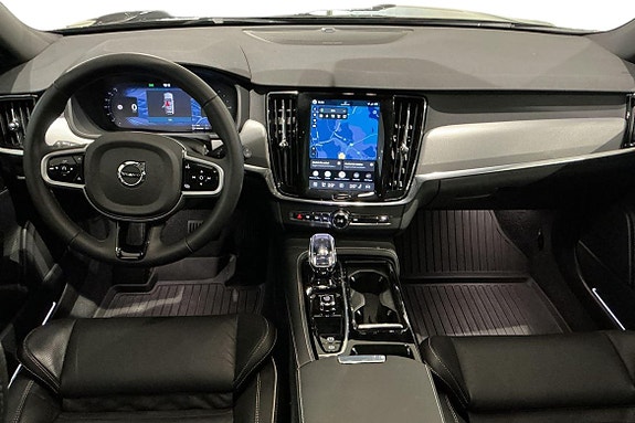 Volvo V90 13 of 30
