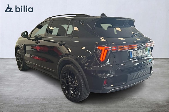 Lynk & Co 01 2 of 21
