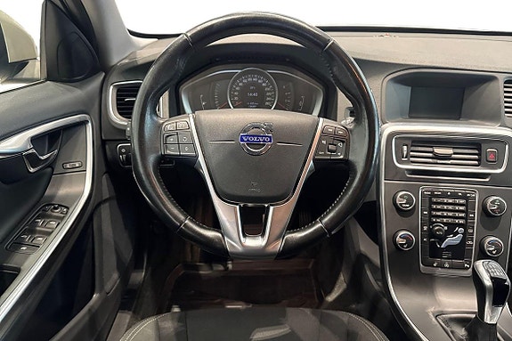 Volvo V60 11 of 21