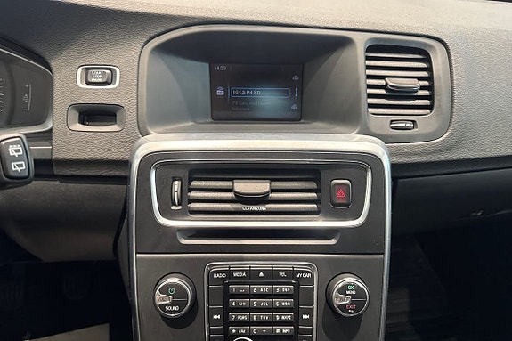 Volvo V60 15 of 21