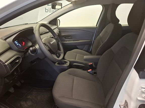 Dacia Sandero 4 of 7