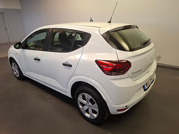 Dacia Sandero 3 of 7