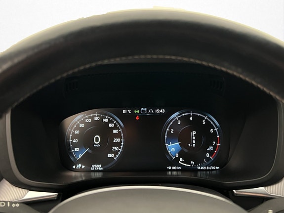 Volvo XC60 21 of 30