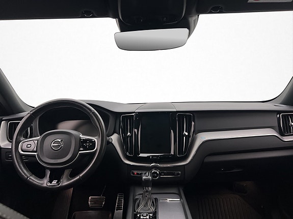 Volvo XC60 14 of 30