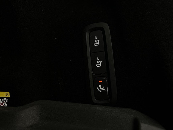 Volvo XC60 18 of 30