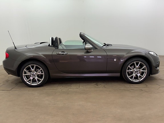 Mazda MX-5 11 of 21