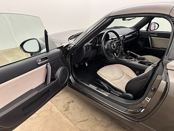 Mazda MX-5 12 of 21