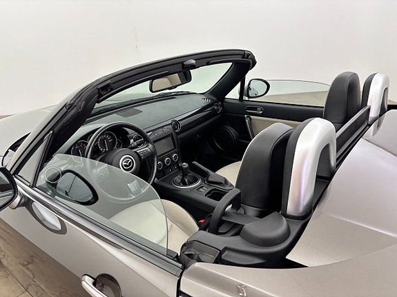 Mazda MX-5 17 of 21