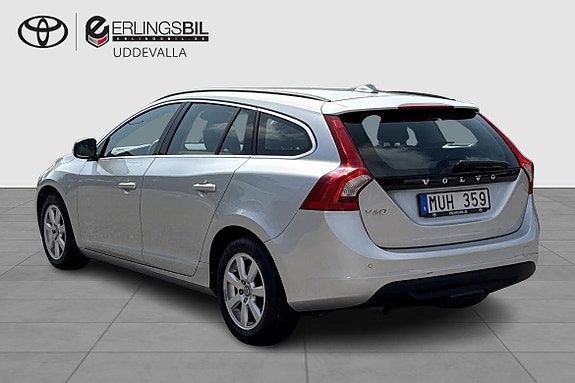 Volvo V60 2 of 20