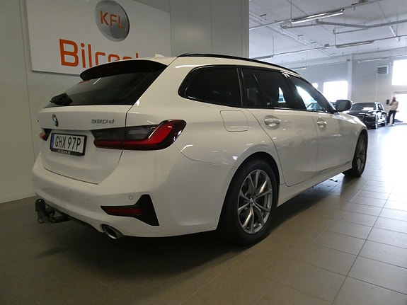 BMW 320d 6 of 27