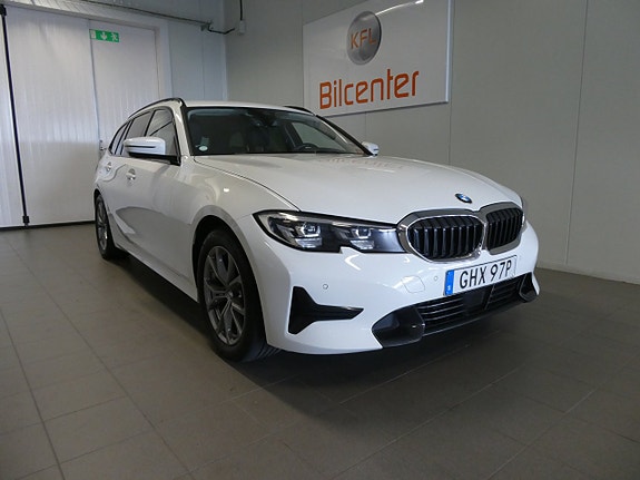 BMW 320d 3 of 27