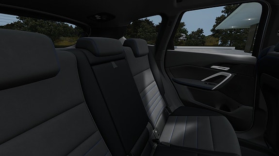 BMW iX1 11 of 13