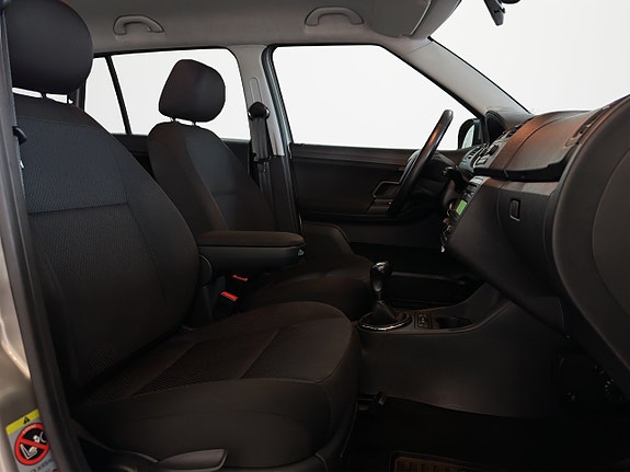 Skoda Fabia 9 of 21