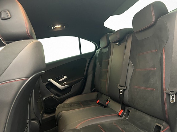 Mercedes-Benz A250 e 27 of 30
