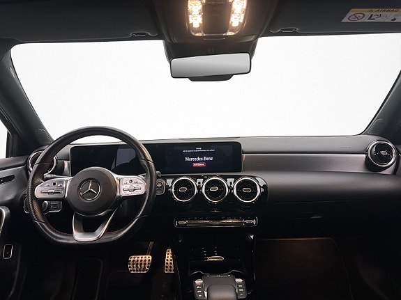 Mercedes-Benz A250 e 11 of 30