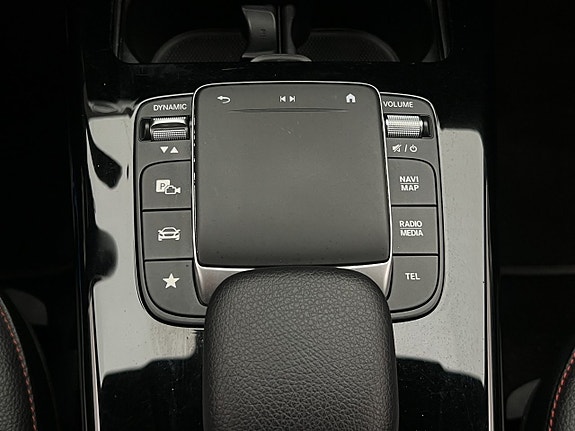 Mercedes-Benz A250 e 25 of 30