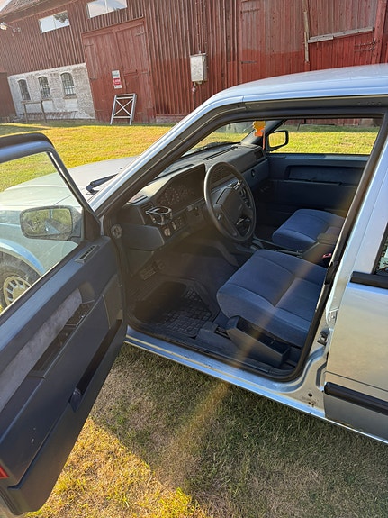 Volvo 940 4 of 6