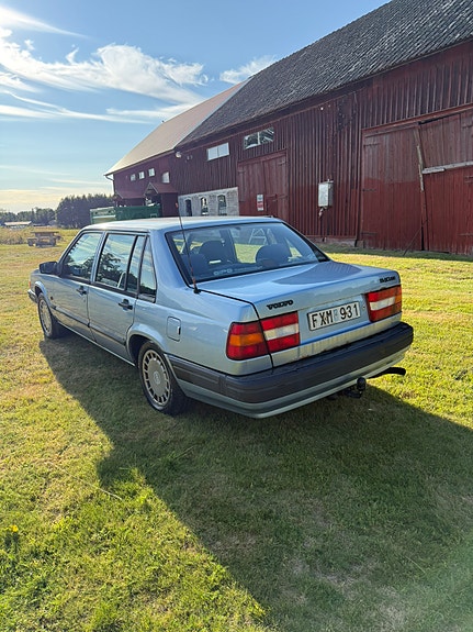 Volvo 940 3 of 6