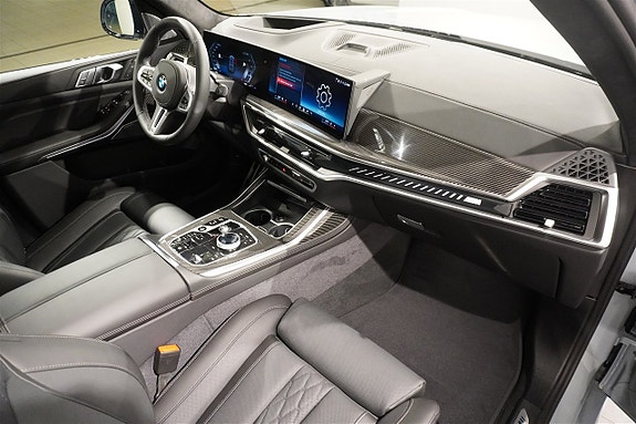 BMW X7 16 of 23