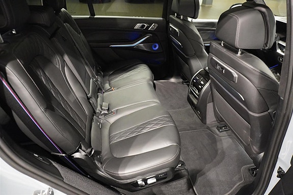 BMW X7 10 of 26