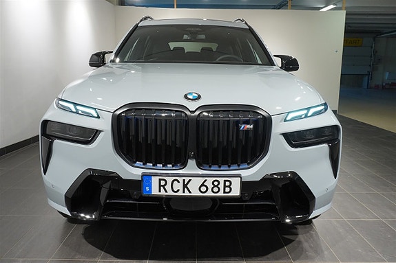 BMW X7 9 of 23