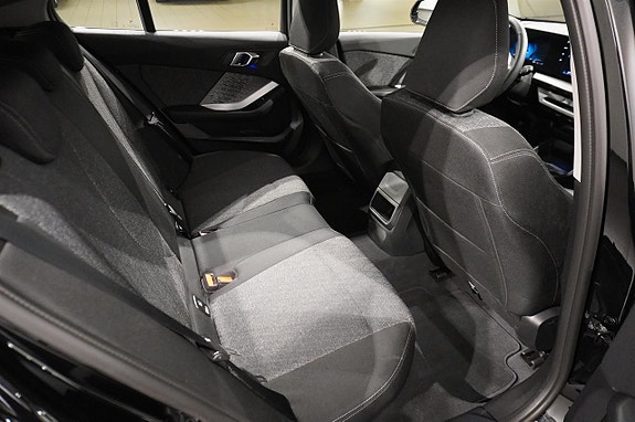 BMW 120 8 of 15